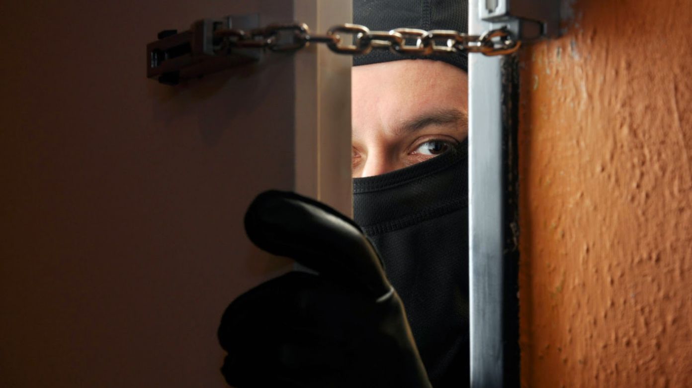 Як захистити свою квартиру від злодіїв: корисні поради від експертів